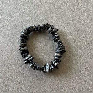 Snowflake Obsidian Chip Stretch Bracelet | Large Polished Stone Chips |